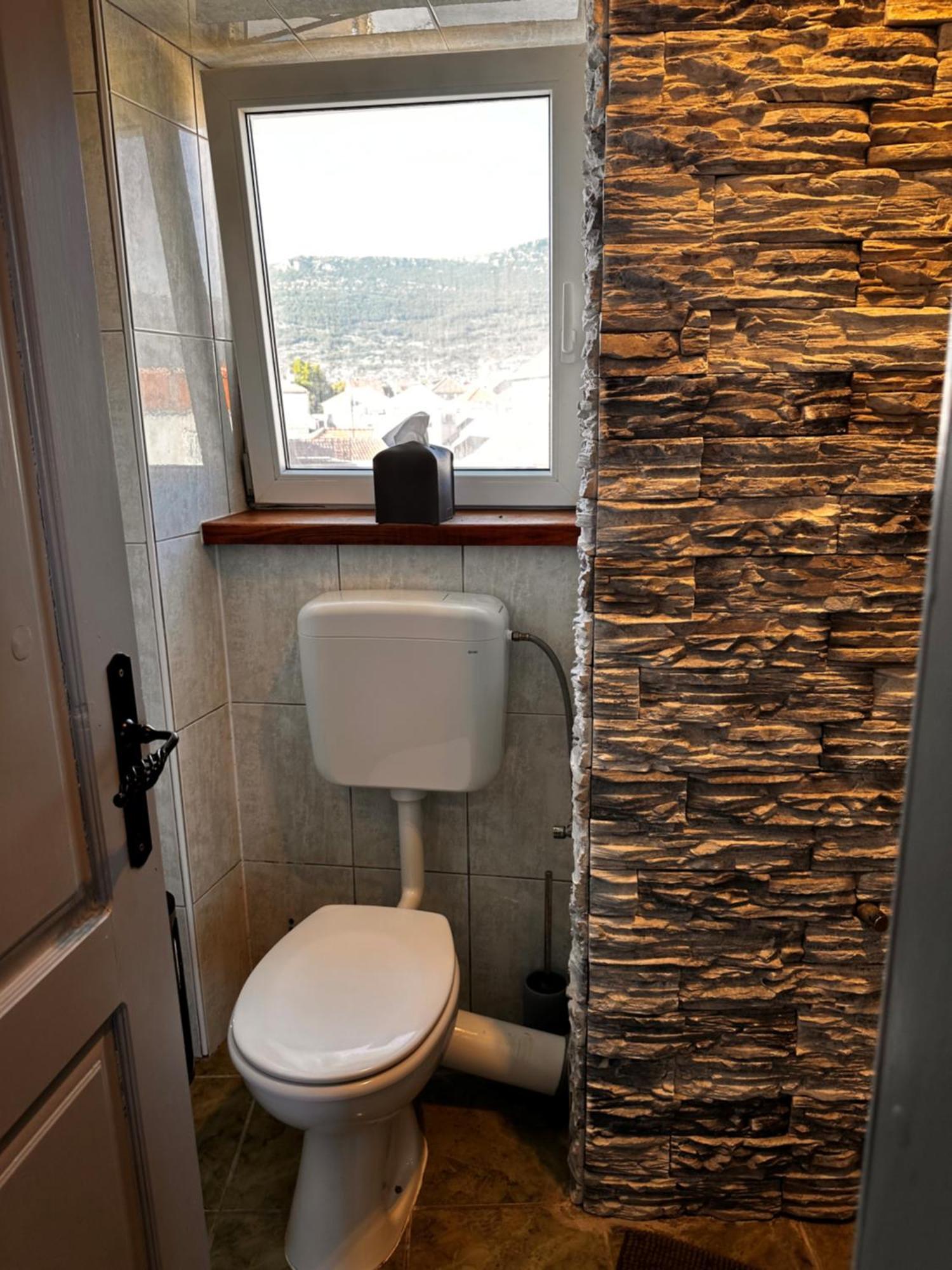 Kaštela XIV Century Rooms الغرفة الصورة