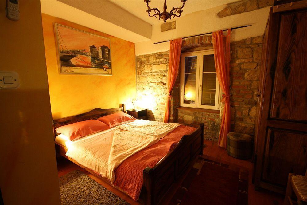 Kaštela XIV Century Rooms المظهر الخارجي الصورة